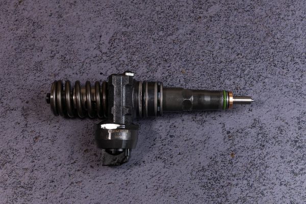 0986441509 насос форсунка BOSCH для двигуна (статус відновлений) AUDI A2, A3; SEAT ALTEA, ALTEA XL, CORDOBA, IBIZA III, LEON, TOLEDO III; SKODA FABIA I, FABIA I PRAKTIK, FABIA II, OCTAVIA I 1.4D/1.9D 01.00-12.10