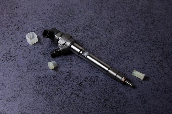 0445110363 форсунка / інжектор Bosch  для техніки ISUZU, JMC