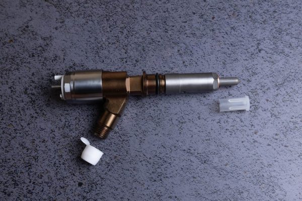 3264740 форсунка для двигуна Caterpillar / CAT C4 / C6 CR