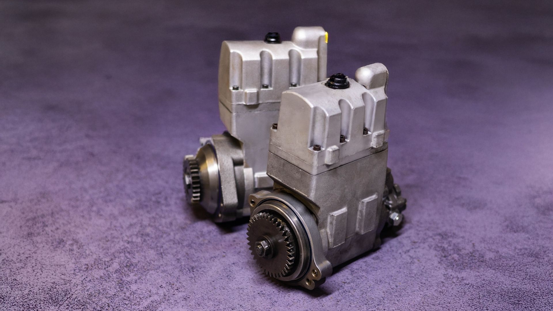 3190680 Паливний насос для двигуна Caterpillar / CAT C7 / C9 HEUI 3190680 Паливний насос для двигуна Caterpillar / CAT C7 / C9 HEUI