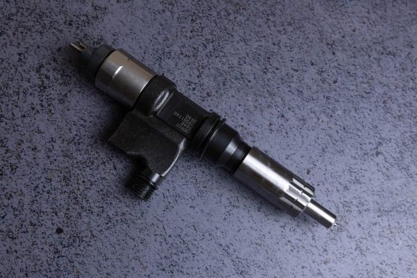 095000-0660 форсунка для двигуна ISUZU 4HK1, 6HK1 - Фото 2