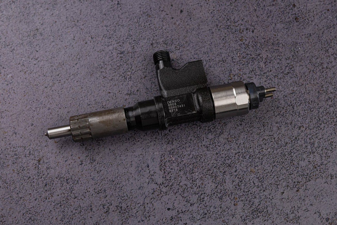 8981518373 Denso CR інжектор / форсунка ISUZU 4HK1, 6HK1