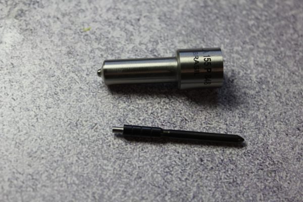 DLLA155P848, 093400-8480, 6980525 Розпилювач до форсунок 095000-6350, 095000-6353, 095000-8480, 0950008480, 095000-6351