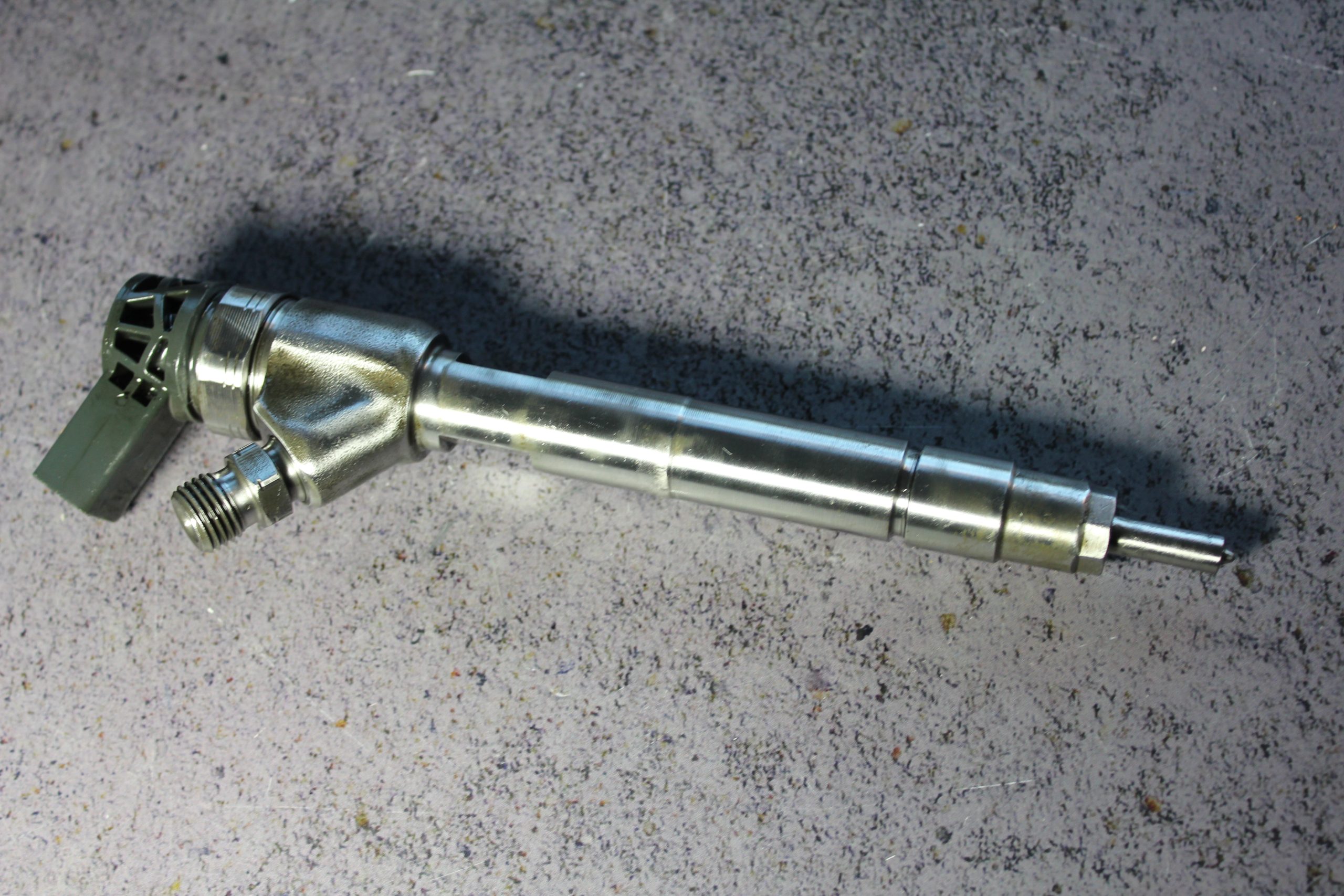 A6510703187 Електромагнітний CR інжектор / форсунка MERCEDES BENZ