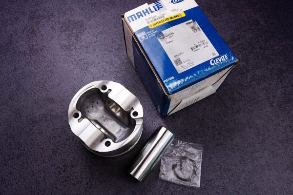 3037413 Поршень для техніки Cummins