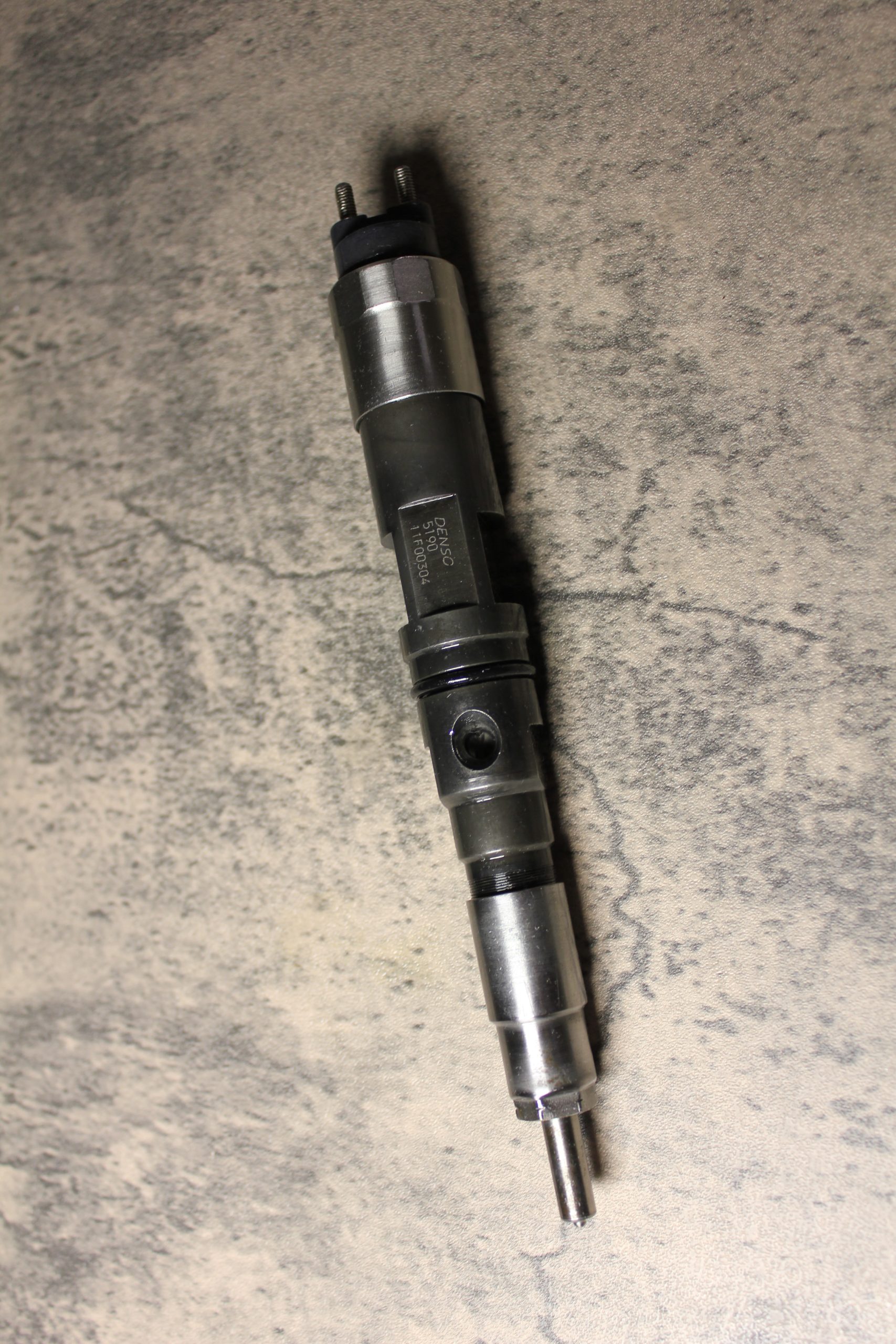 RE518723 Електромагнітний CR інжектор / форсунка Denso, John Deere ENG 6081T - Фото 1 RE518723 Електромагнітний CR інжектор / форсунка Denso, John Deere ENG 6081T