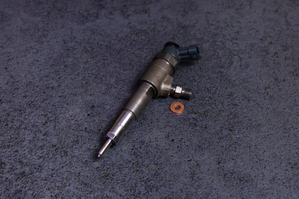 CV8Q9F593AA Електромагнітний CR інжектор / форсунка FORD B-Max, C-Max, Ecosport, Fiesta, Grand C-Max, Kuga, Mondeo V, Mondeo V Turnier