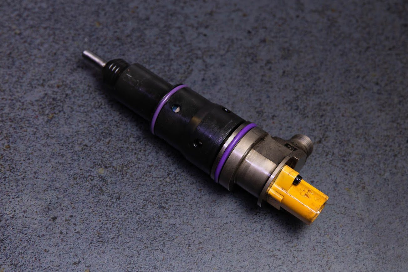 22187569 Електромагнітний CR інжектор / форсунка VOLVO euro 6 D11 Двигун - Фото 1 22187569 Електромагнітний CR інжектор / форсунка VOLVO euro 6 D11 Двигун