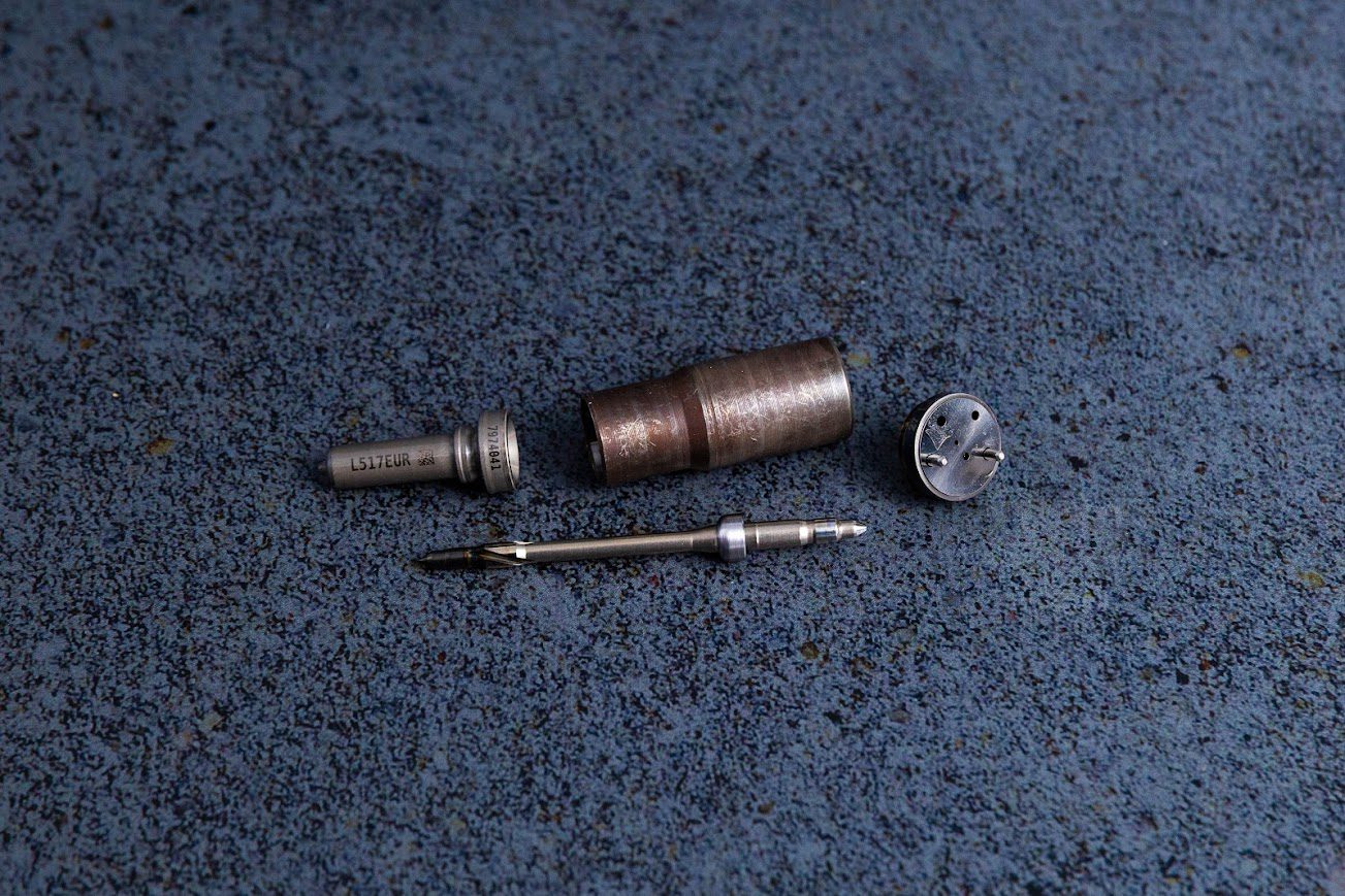 512(3-1C) Розпилювач 28503844 Delphi