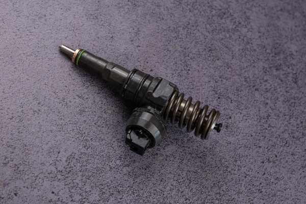 038130073AC Електронна насос форсунка VW 1,9 Tdi - Фото 2